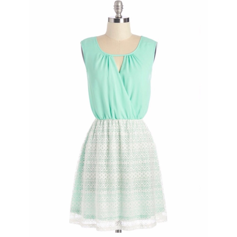MODCLOTH MINT CHEVRON DRESS